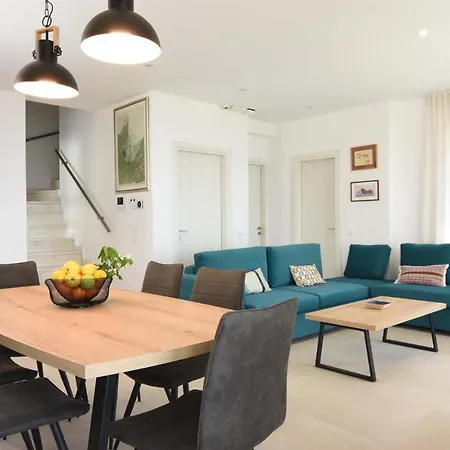 Villa Dafni - Infinite Sea Vistas With Private Pool *