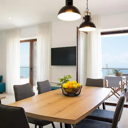 Dafni - Infinite Sea Vistas With Private Pool * Kalamata