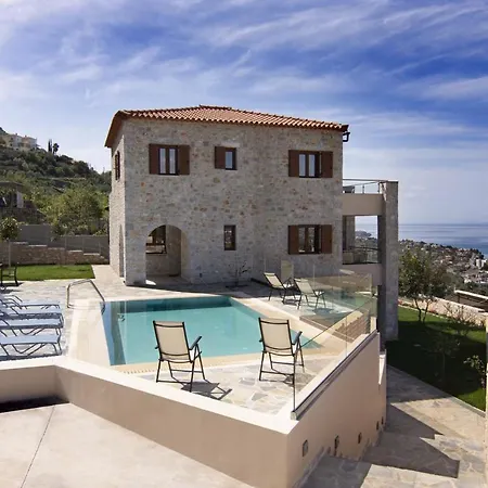 Villa Dafni - Infinite Sea Vistas With Private Pool Kalamata