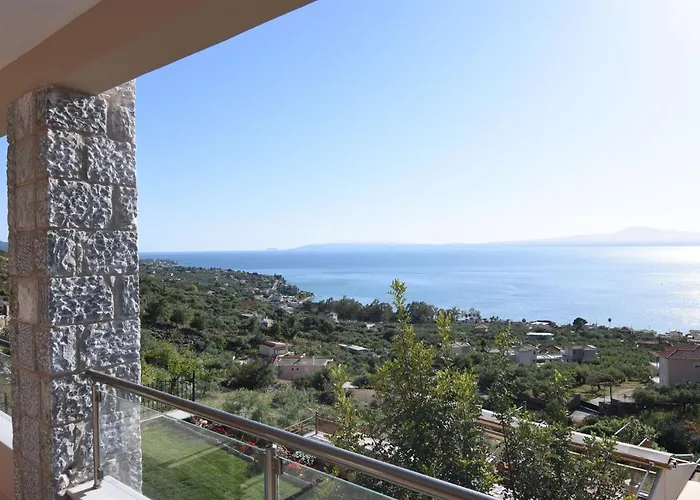 Dafni - Infinite Sea Vistas With Private Pool * Kalamata