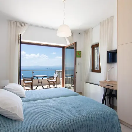 Dafni - Infinite Sea Vistas With Private Pool * Kalamata