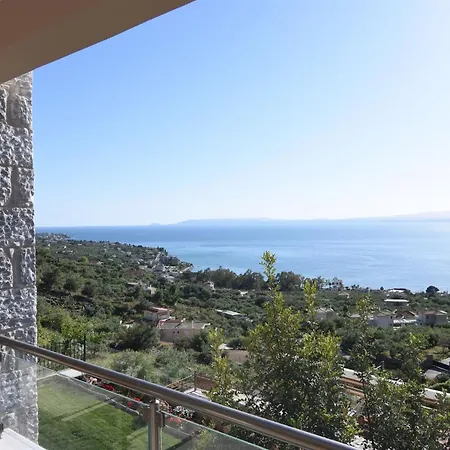 Dafni - Infinite Sea Vistas With Private Pool * 卡拉马塔
