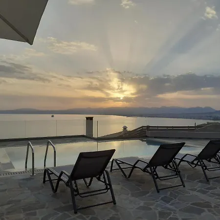 Dafni - Infinite Sea Vistas With Private Pool 卡拉马塔