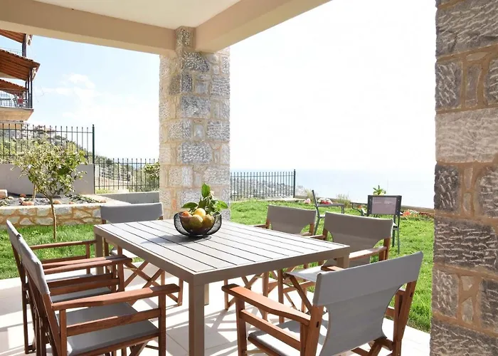 Dafni - Infinite Sea Vistas With Private Pool וילה