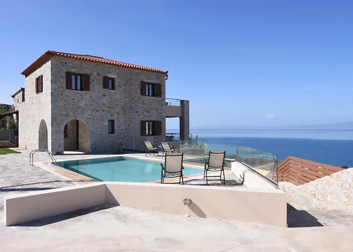 Dafni - Infinite Sea Vistas With Private Pool וילה