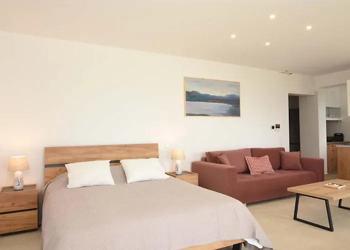 Dafni - Infinite Sea Vistas With Private Pool