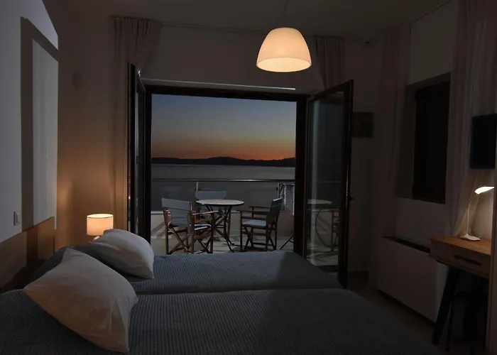 Dafni - Infinite Sea Vistas With Private Pool *