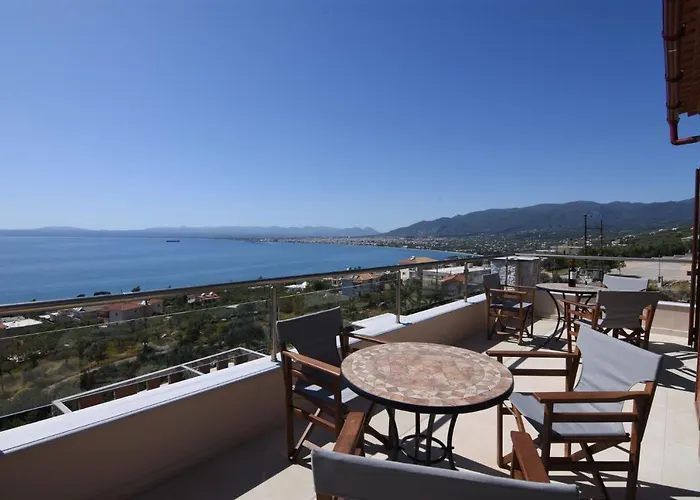 Villa Dafni - Infinite Sea Vistas With Private Pool Kalamata